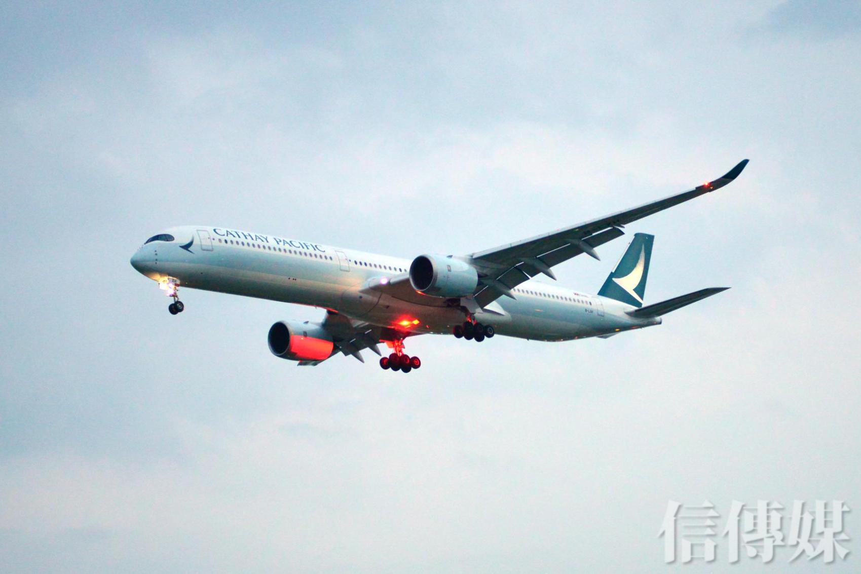機上載300人!國泰客機「驚傳空中失聯」戰機升空警告