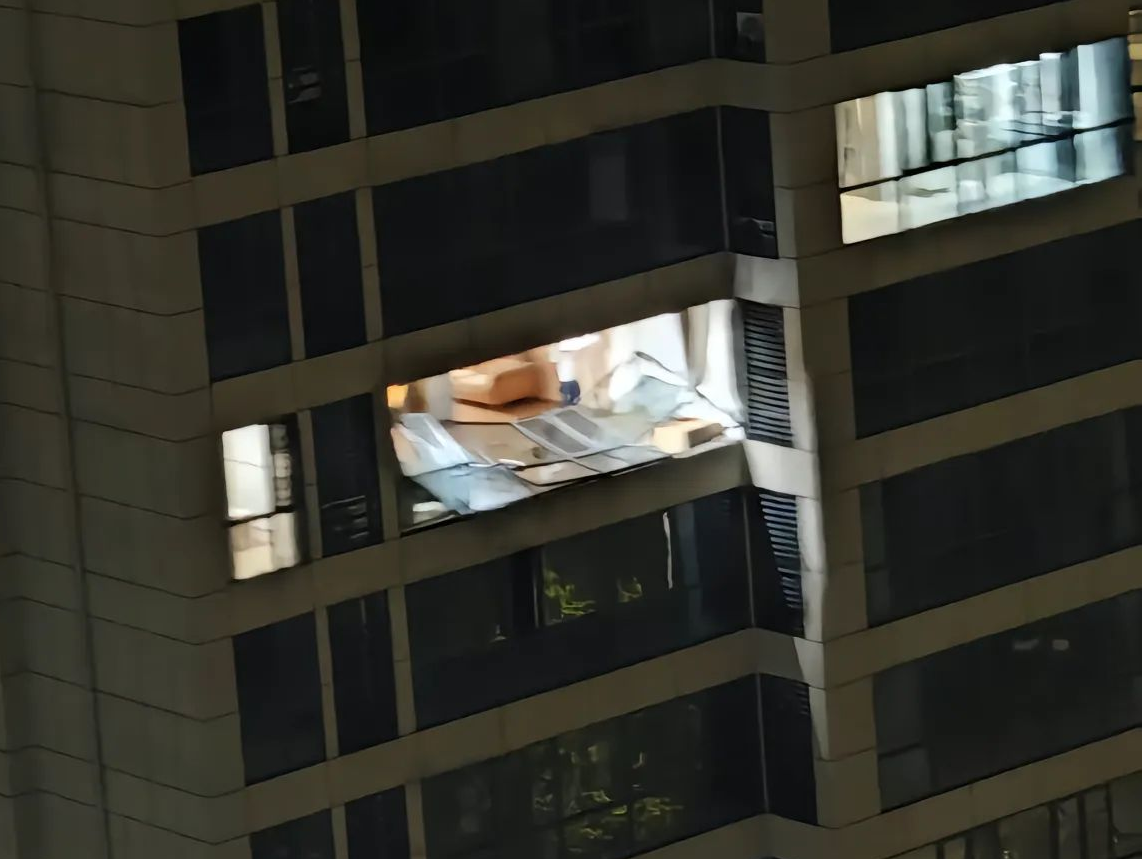 一家三口「驚傳集體身亡」!14歲兒子親眼目睹全程
