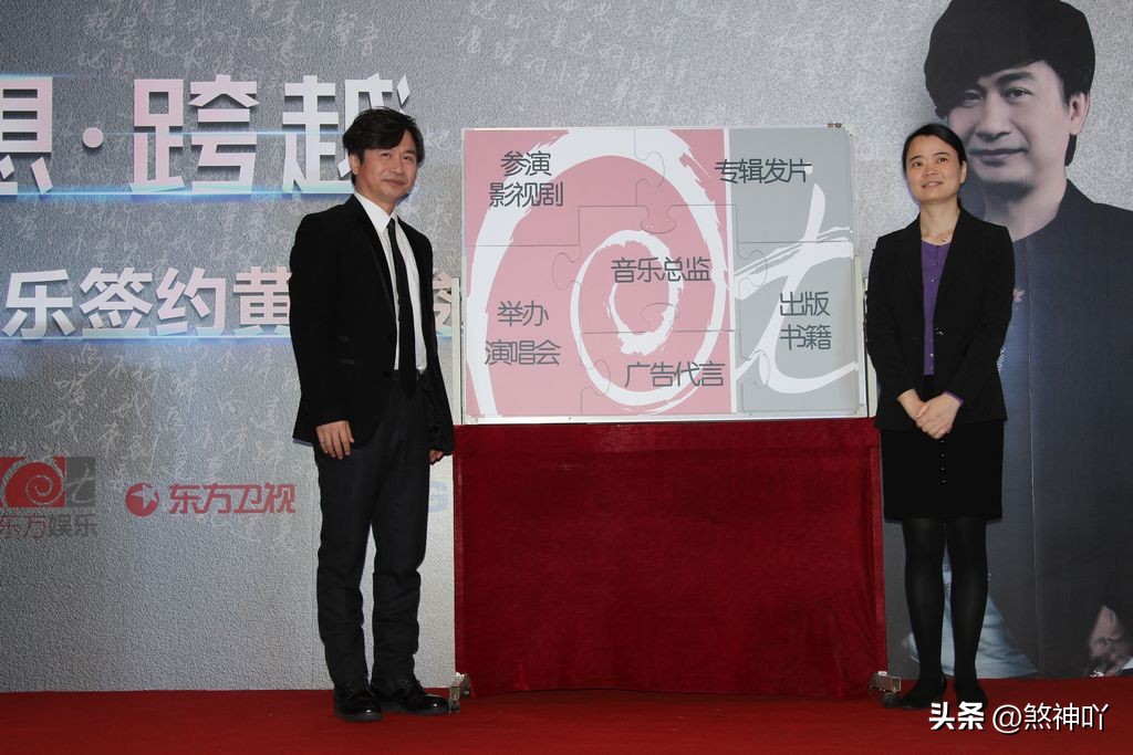 差24歲老少配!60歲黃舒駿「中年娶嫩妻生子」被酸爆 15年後「2人分隔兩地」網全搖頭