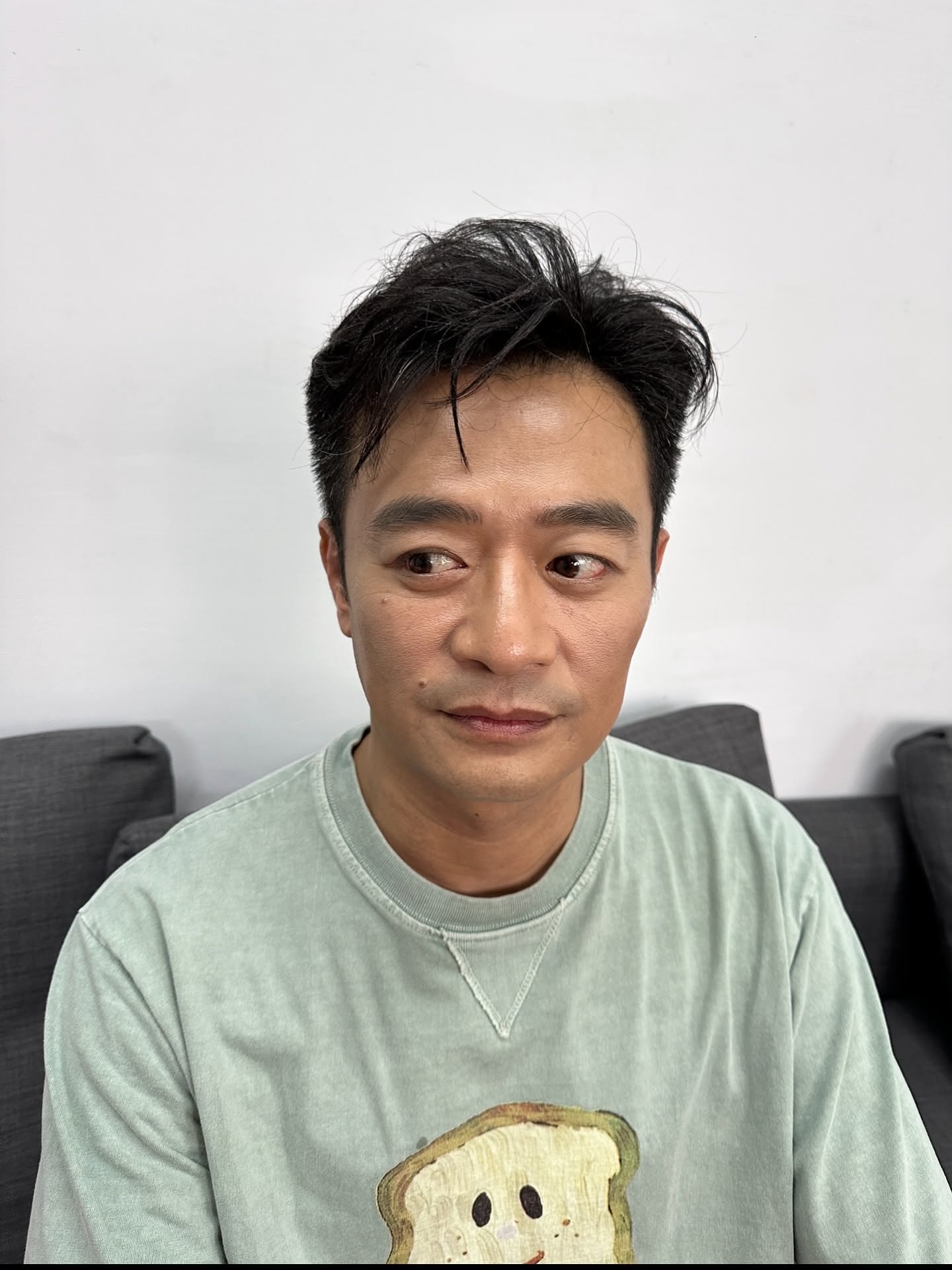 林佑星接到「銀行催款電話」才驚覺被盜刷 得知「對方盜用身分」只能無奈吞下