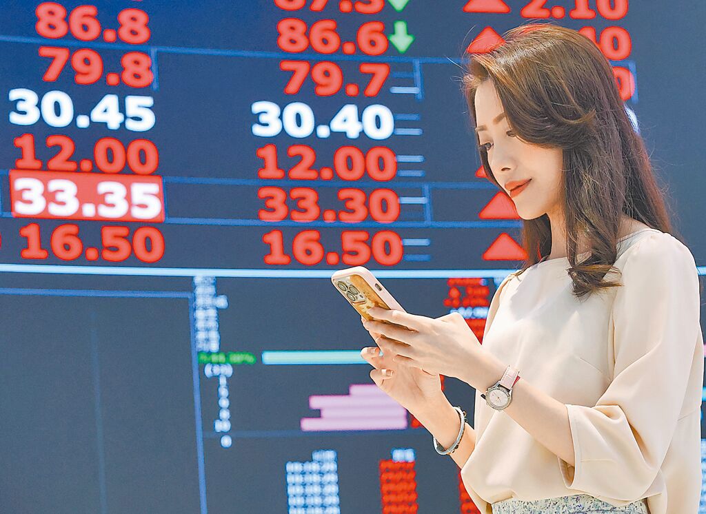 0050輸了!這檔ETF「上半年狂賺75%」大超車