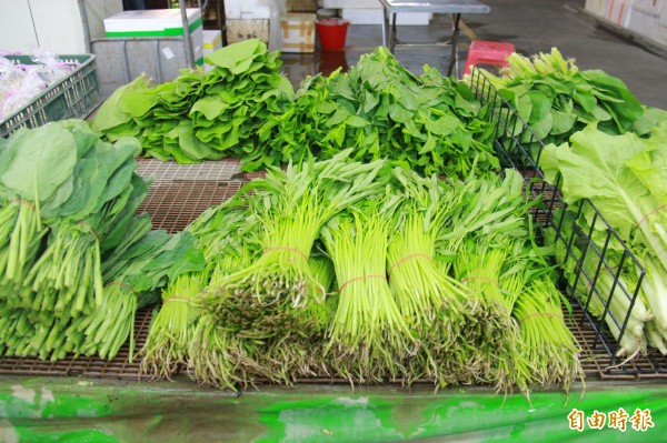 夏天營養寶庫!熱炒店必點「一便宜蔬菜」穩血壓又補鈣 營養師認證「顧血管還防便秘」