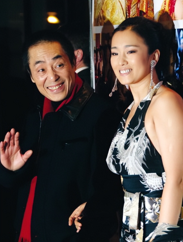 當年為她離婚!張藝謀情纏8年「寧死不娶鞏俐」 向太曝真實原因:「不是嫌她條件差」