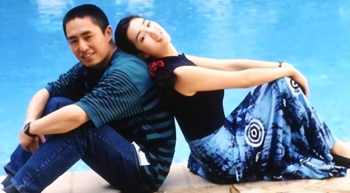 當年為她離婚!張藝謀情纏8年「寧死不娶鞏俐」 向太曝真實原因:「不是嫌她條件差」