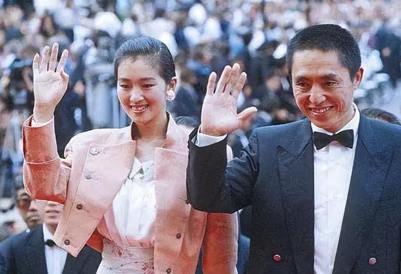 當年為她離婚!張藝謀情纏8年「寧死不娶鞏俐」 向太曝真實原因:「不是嫌她條件差」
