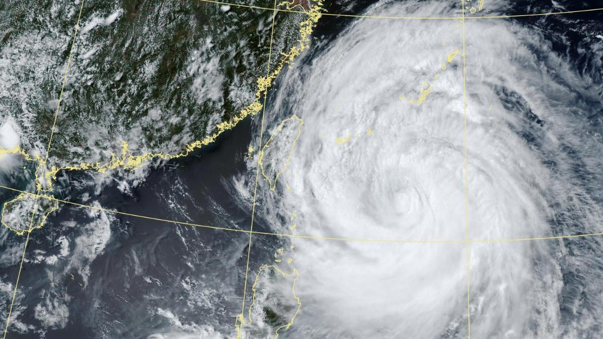 快訊/巴威又轉向「最新路徑曝」!李富城:就是一場大雨而已