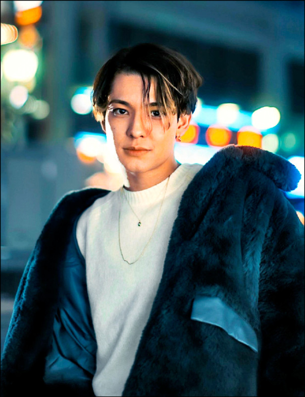 檢舉男團老闆侵犯!30歲男星「下海當牛郎」卻翻車 爆「約人家暴又不付錢」