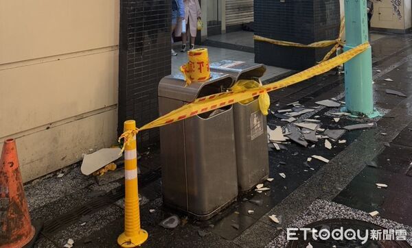 快訊/西門町大樓「磁磚脫落下墜」!1少年路過「頭部爆血送醫」...