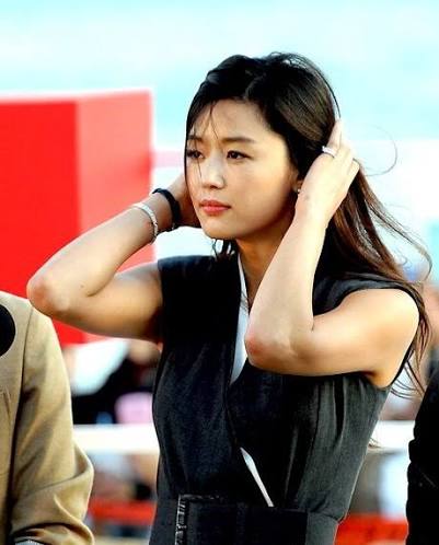 女人叫你「哥」通常就「這4個意思」