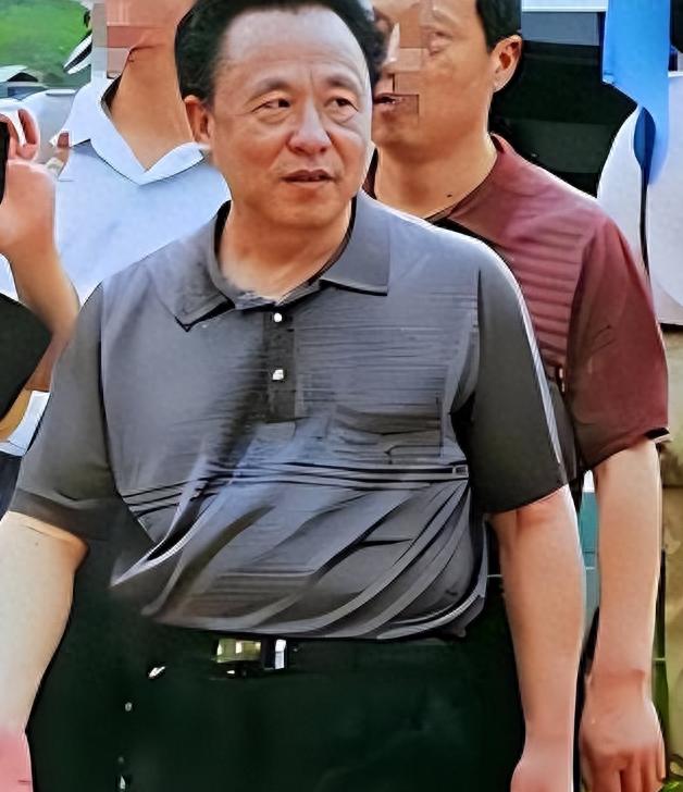 身價百億土皇帝!他包養10情婦「翻牌狂生11私生子」 75歲還在造人「結局卻活成笑話」