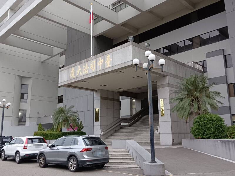 遲到被罰抄課文!國中生「要求國賠140萬」慘被法官狠狠教訓