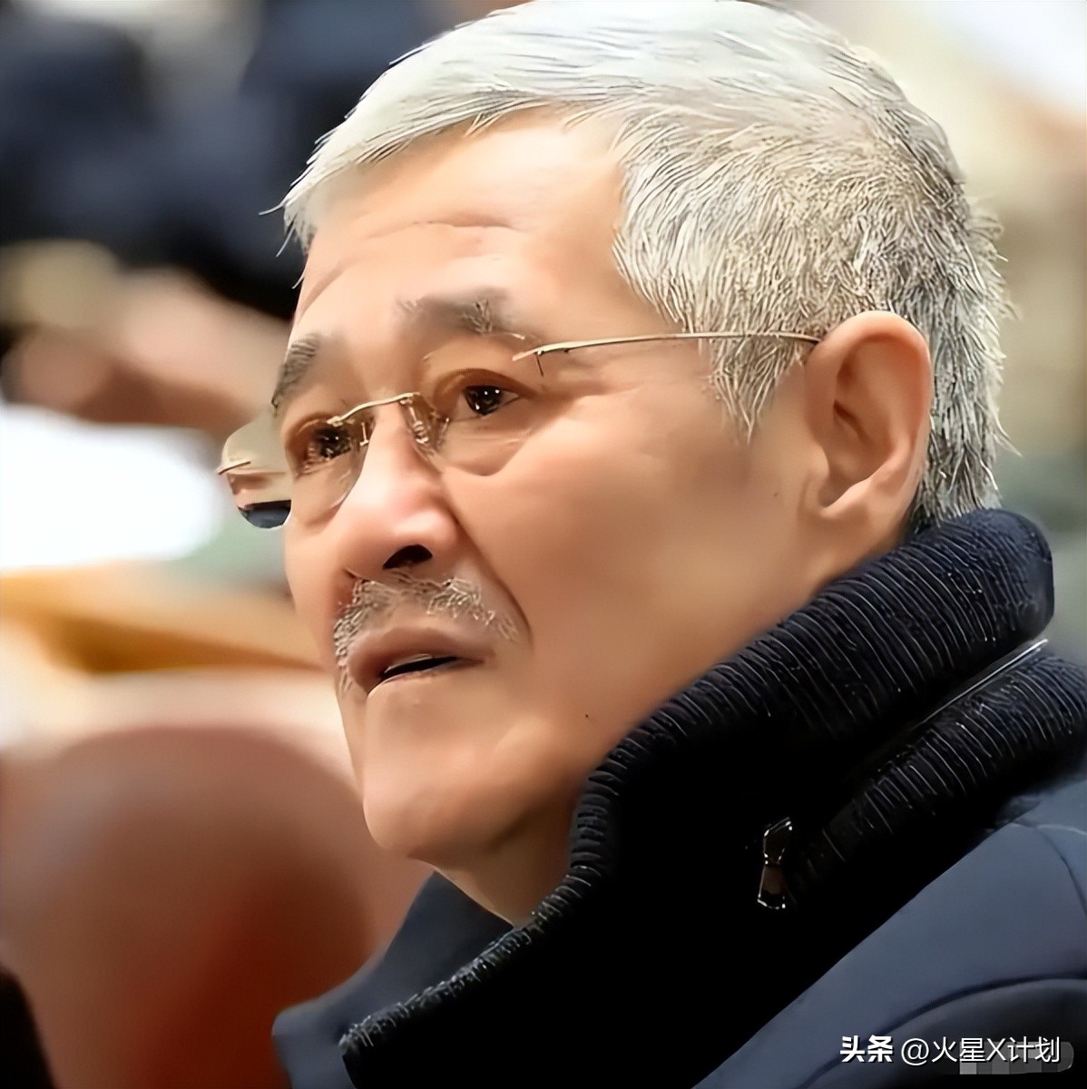 國民男星「接到兒子死訊」堅持上工!69歲毅然退圈「吐露30年唯一遺憾」:一輩子放不下