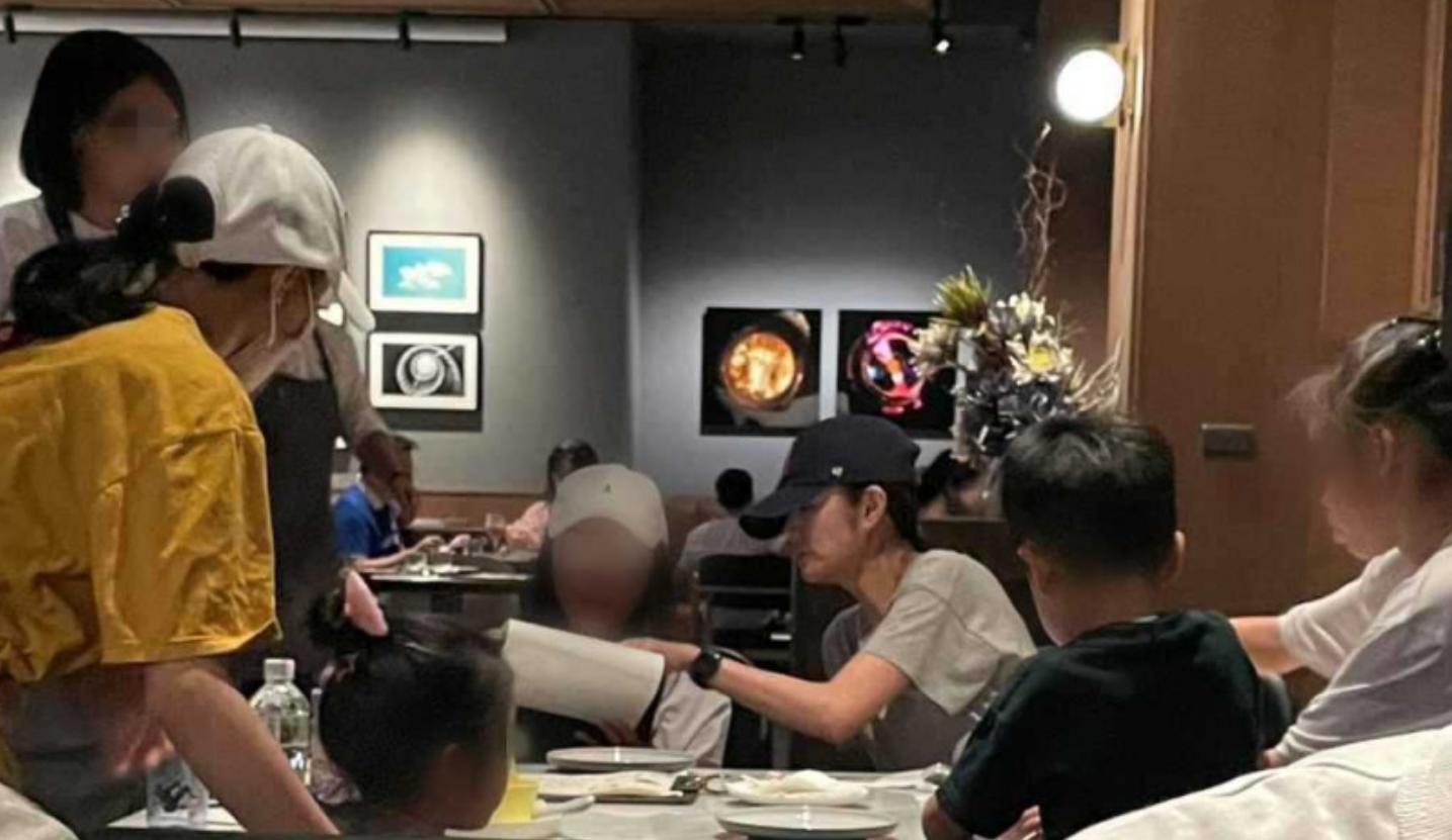 豪門尪遭判刑13年!昔日偶像劇女神「淪單親媽媽」 45歲驚喜復出「獨養兒女近況」粉絲全心疼