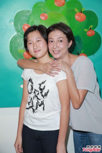 27年前生下成龍女兒!吳綺莉首度回應「遭逼做親子鑑定」 認了「她堅持生下來」