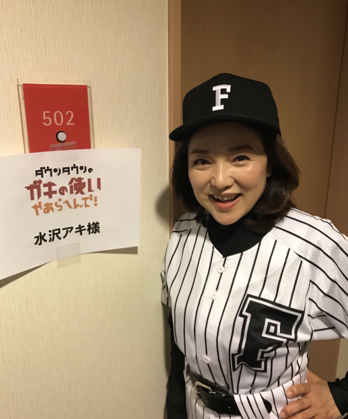 年輕漂亮又火辣!知名女星「自爆和成龍不倫戀」 離婚外國尪「71歲狀態超驚人」