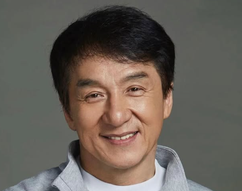 年輕漂亮又火辣!知名女星「自爆和成龍不倫戀」 離婚外國尪「71歲狀態超驚人」