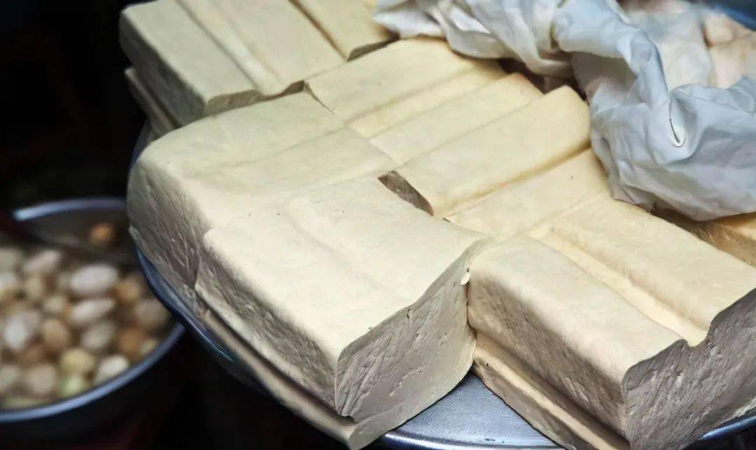 攤販自己都不吃！注意：絕對別買「這3種豆腐」真的很傷身