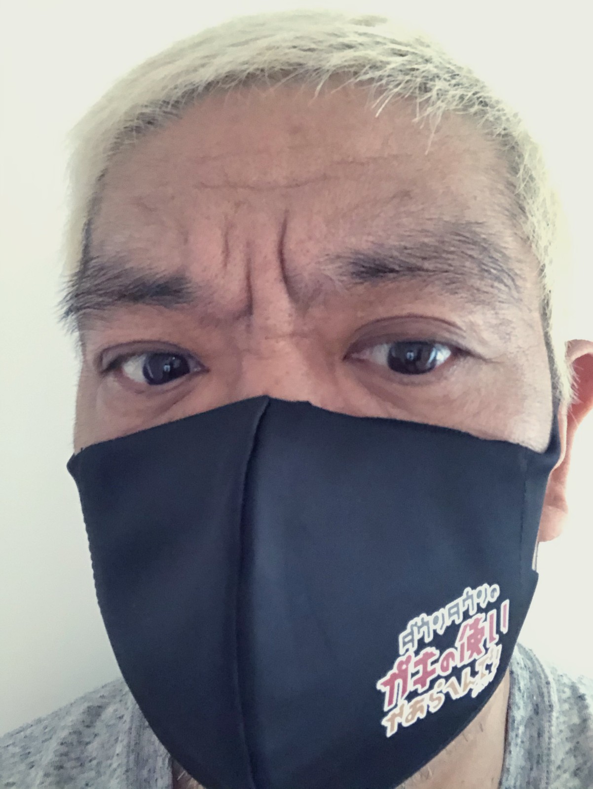 驚傳罹患大腸癌！62歲綜藝天王「裝人工肛門搶命」