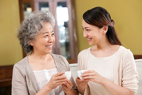 媳婦還沒嫁進來就談3個條件「不做家事、不煮飯、不催生」!我全答應,3年後她變了