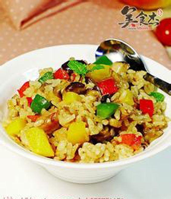 輕鬆用「電鍋做的7道燜飯」簡單不失美味，下班很快就可以吃哦