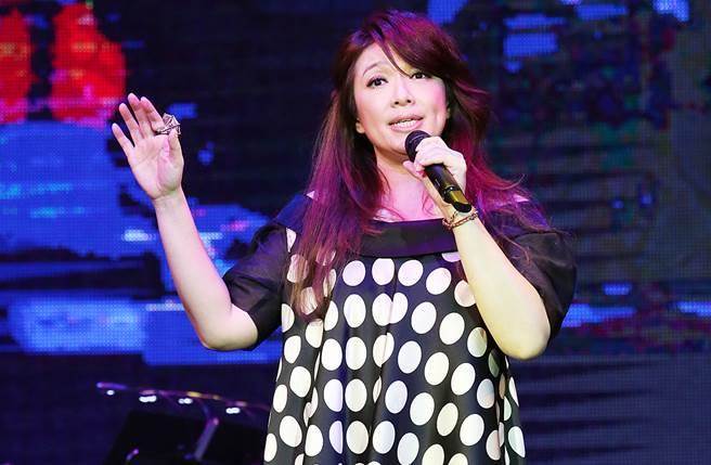 19歲失去媽媽！趙詠華「感念小三阿姨接手撫養」視為親生母　「長大換她照顧30年」生病還幫忙抄心經