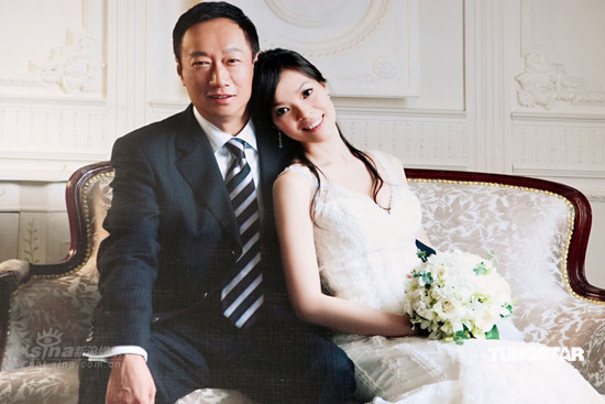 嫁入豪門12年！曾馨瑩忍不住訴「年齡差距大有代溝」　公開夫妻私下相處模式：征服老公有高招
