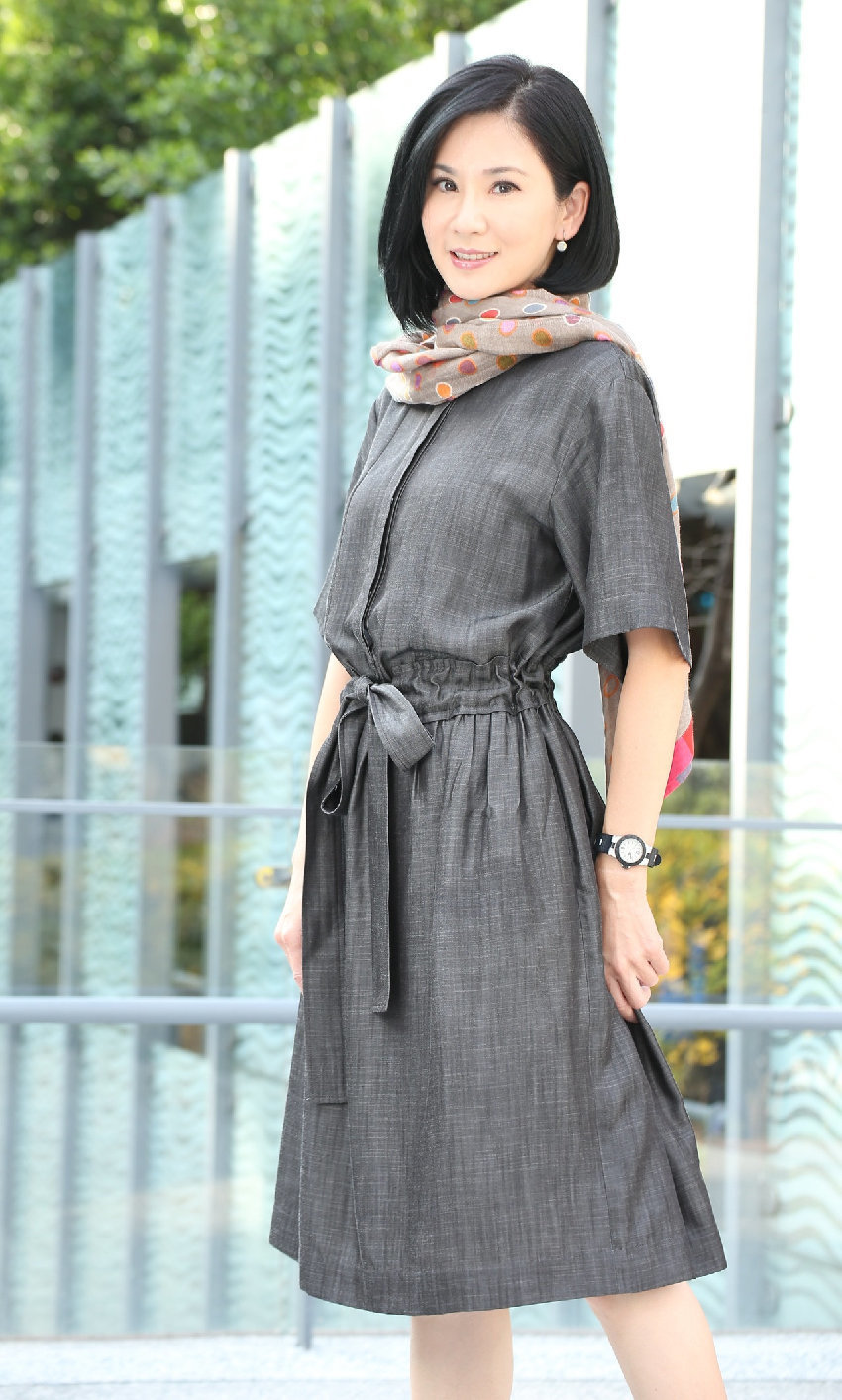 54歲葉歡終於坦言「至今未婚原因」！當年被「小12歲男狂追」卻被嚇喊：快逃